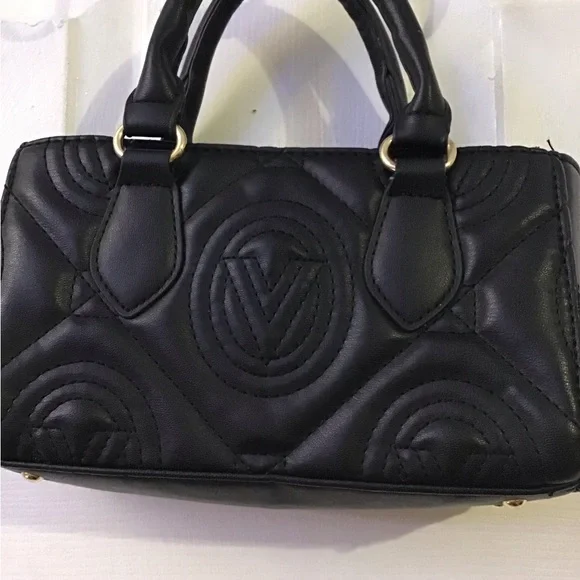 Black Quilted Handbag - Picture 4 of 4